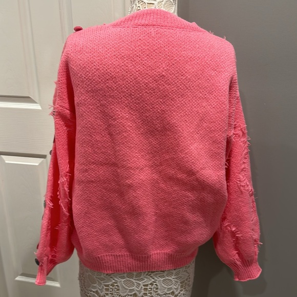 Brand new boutique style sparkle and shine front sweater - Picture 3 of 11